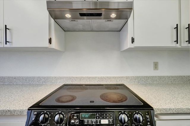 233 Woodside Ct, Grass Valley, CA 95945