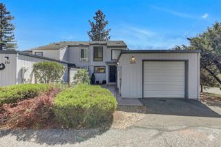 233 Woodside Ct, Grass Valley, CA 95945