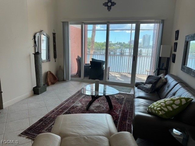 2743 1st ST 104, Fort Myers, FL 33916