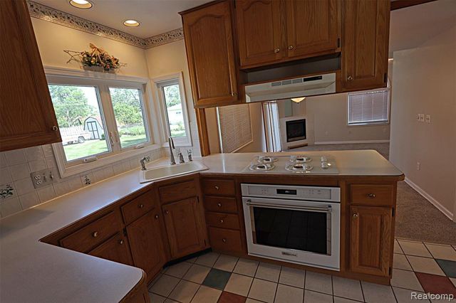 6964 Norborne Avenue, Dearborn Heights, MI 48127