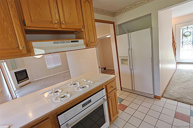 6964 Norborne Avenue, Dearborn Heights, MI 48127