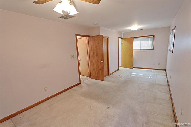 6964 Norborne Avenue, Dearborn Heights, MI 48127