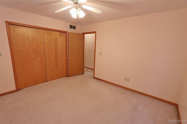 6964 Norborne Avenue, Dearborn Heights, MI 48127