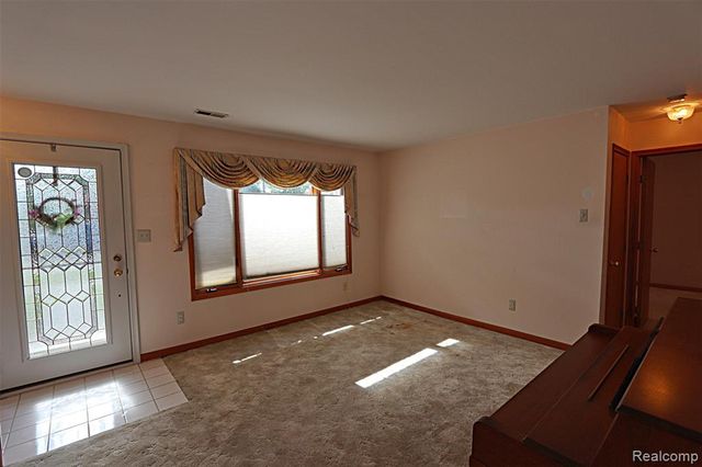 6964 Norborne Avenue, Dearborn Heights, MI 48127