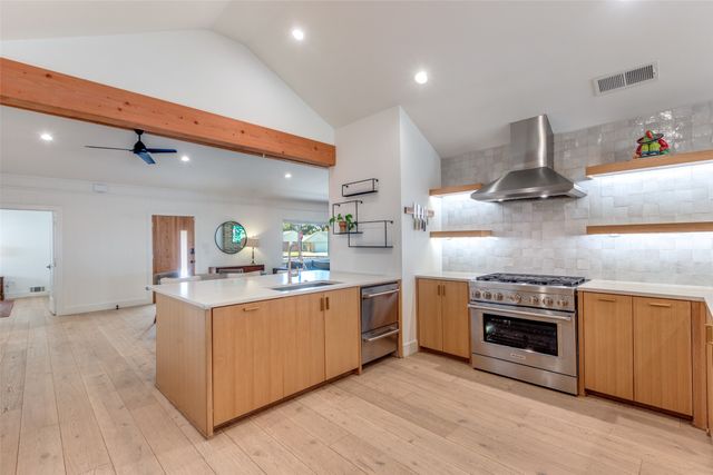 611 W Sycamore Street, Celina, TX 75009