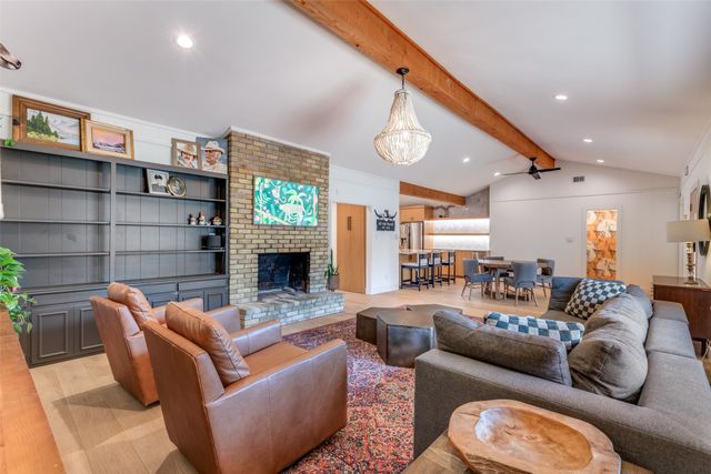 611 W Sycamore Street, Celina, TX 75009