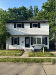 142 E Dallas Avenue, Madison Heights, MI 48071