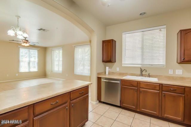 4750 E THUNDERHEART Trail 102, Gilbert, AZ 85297