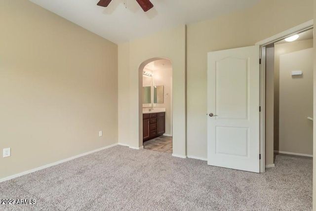 4750 E THUNDERHEART Trail 102, Gilbert, AZ 85297