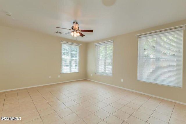 4750 E THUNDERHEART Trail 102, Gilbert, AZ 85297