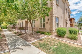4750 E THUNDERHEART Trail 102, Gilbert, AZ 85297