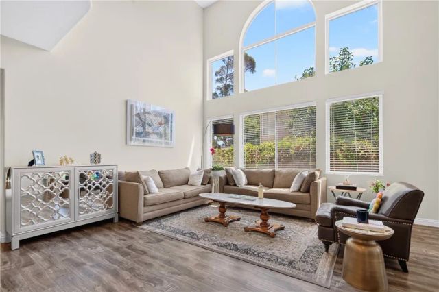 1355 Canterbury, Fullerton, CA 92831