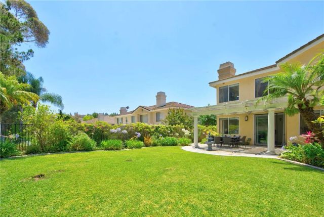 1355 Canterbury, Fullerton, CA 92831