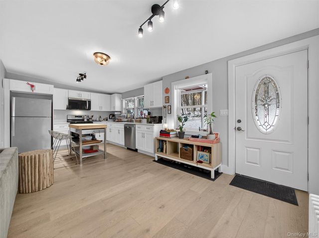 17 Waldron Avenue, Nyack, NY 10960