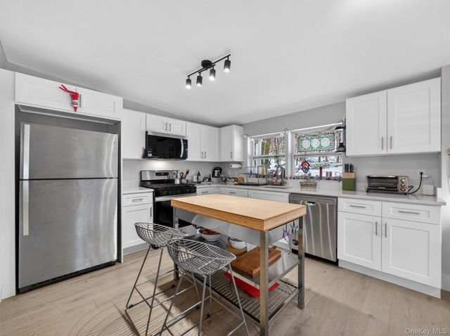 17 Waldron Avenue, Nyack, NY 10960