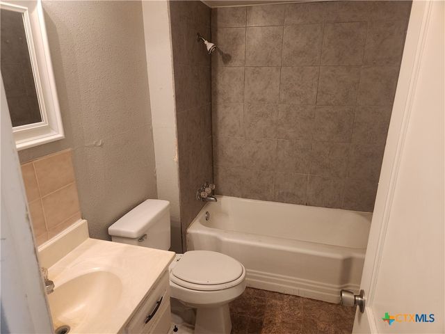 1615 S 15th Street, Temple, TX 76504