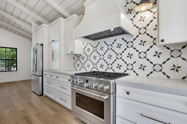 12284 Lakeshore North, Auburn, CA 95602