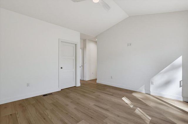 12284 Lakeshore North, Auburn, CA 95602