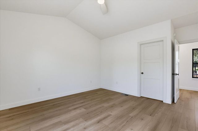 12284 Lakeshore North, Auburn, CA 95602