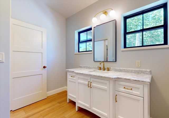 12284 Lakeshore North, Auburn, CA 95602