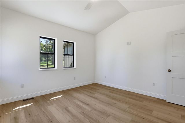 12284 Lakeshore North, Auburn, CA 95602