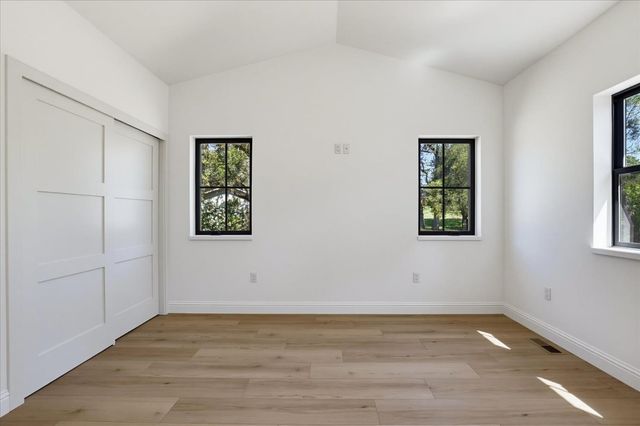 12284 Lakeshore North, Auburn, CA 95602