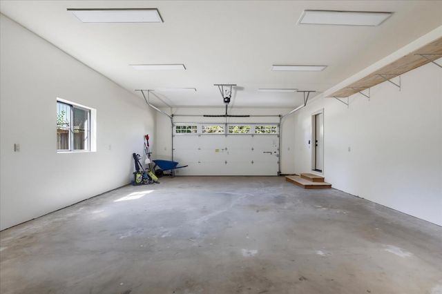 12284 Lakeshore North, Auburn, CA 95602
