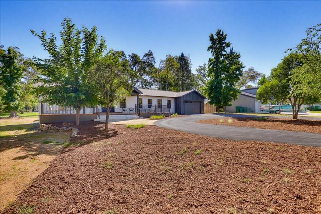 12284 Lakeshore North, Auburn, CA 95602