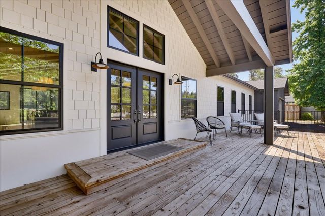 12284 Lakeshore North, Auburn, CA 95602