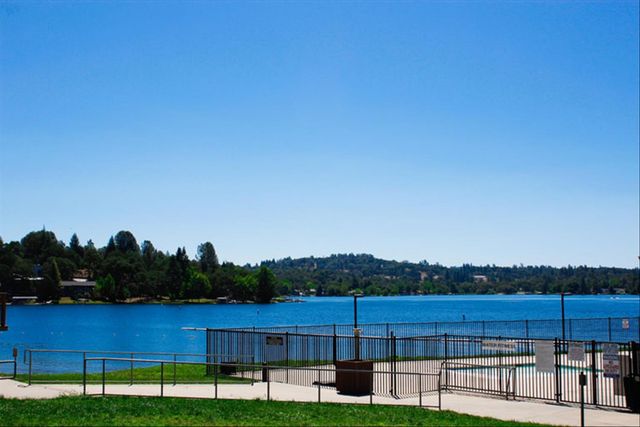 12284 Lakeshore North, Auburn, CA 95602