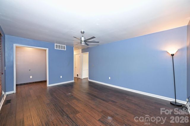 1518 Rama Road, Charlotte, NC 28211