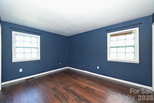 1518 Rama Road, Charlotte, NC 28211