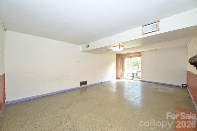 1518 Rama Road, Charlotte, NC 28211