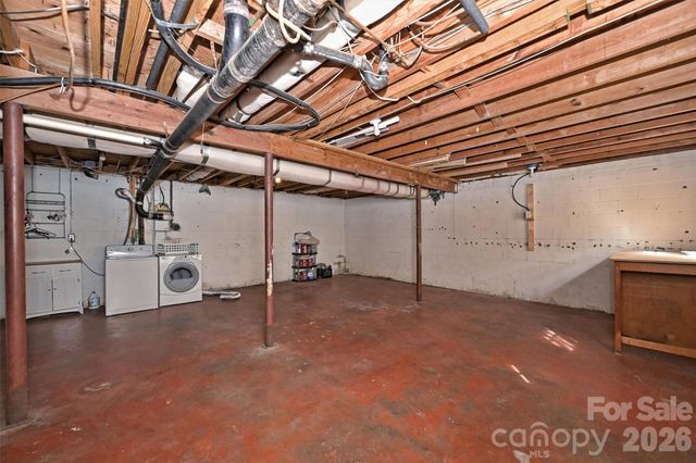 1518 Rama Road, Charlotte, NC 28211