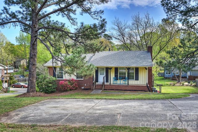 1518 Rama Road, Charlotte, NC 28211