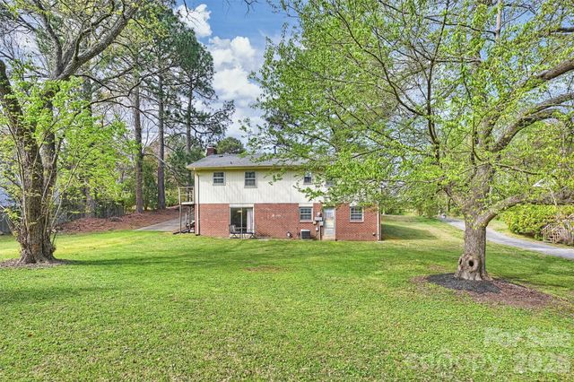 1518 Rama Road, Charlotte, NC 28211