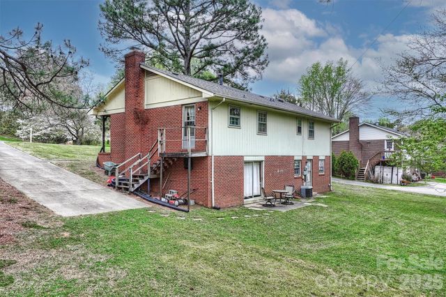 1518 Rama Road, Charlotte, NC 28211