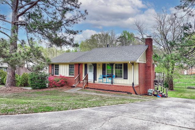 1518 Rama Road, Charlotte, NC 28211