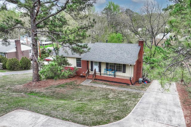 1518 Rama Road, Charlotte, NC 28211