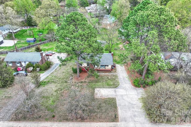 1518 Rama Road, Charlotte, NC 28211