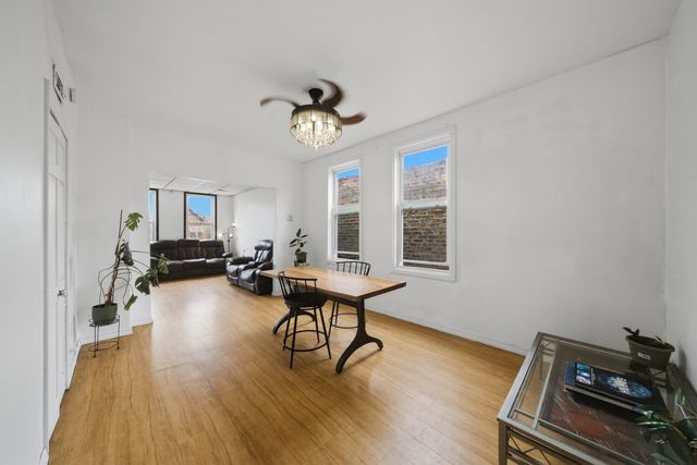 3828 S Honore Street, Chicago, IL 60609