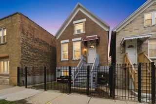 3828 S Honore Street, Chicago, IL 60609