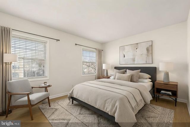 14821 HAYMARKET LN, Centreville, VA 20120