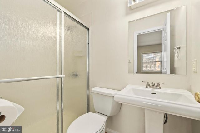 14821 HAYMARKET LN, Centreville, VA 20120