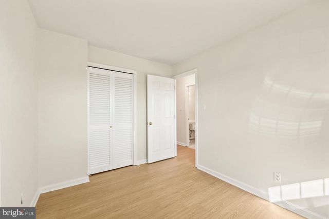 14821 HAYMARKET LN, Centreville, VA 20120