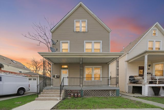 3311 N Kostner Avenue, Chicago, IL 60641