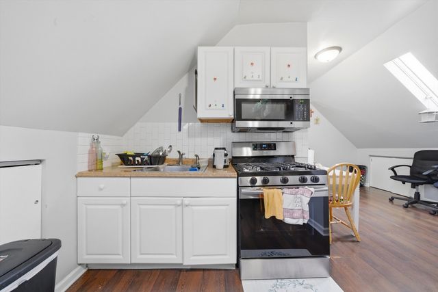 3311 N Kostner Avenue, Chicago, IL 60641