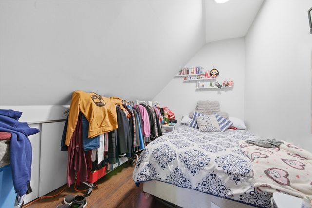 3311 N Kostner Avenue, Chicago, IL 60641