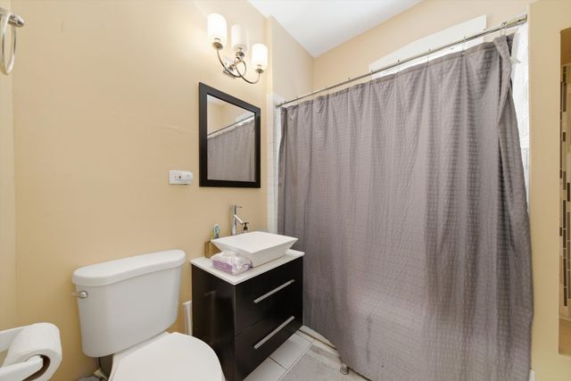 3311 N Kostner Avenue, Chicago, IL 60641