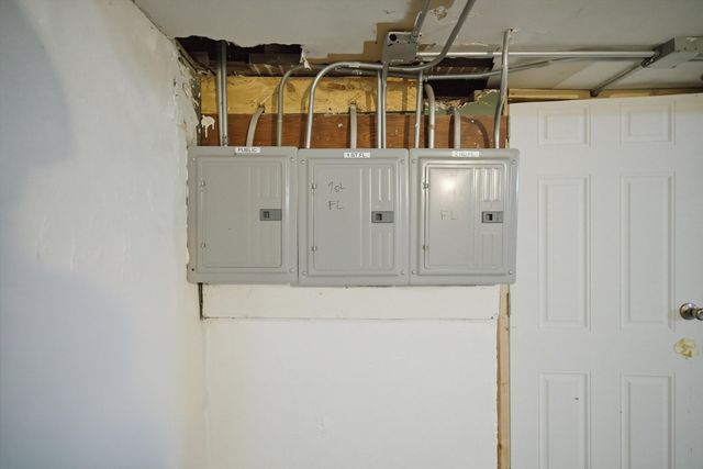 3311 N Kostner Avenue, Chicago, IL 60641